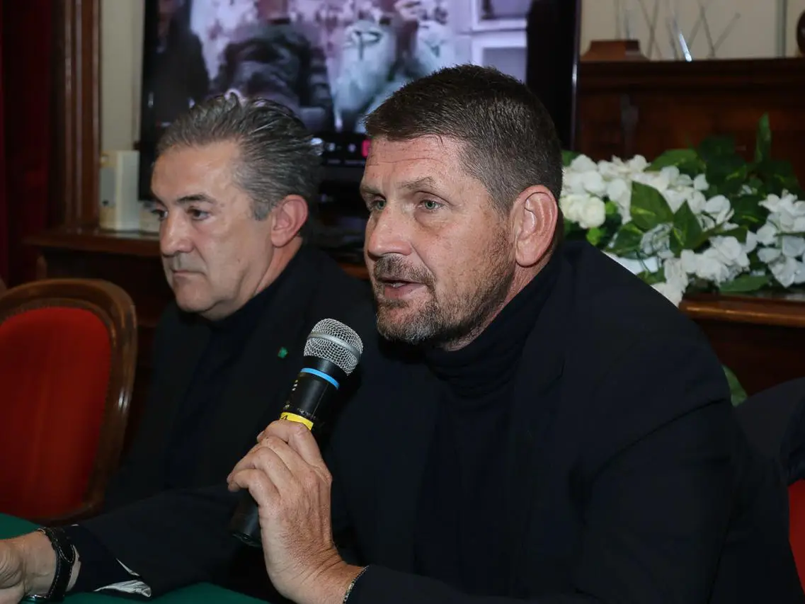 WhatsApp-Image-2025-11-20-at-14.54.00