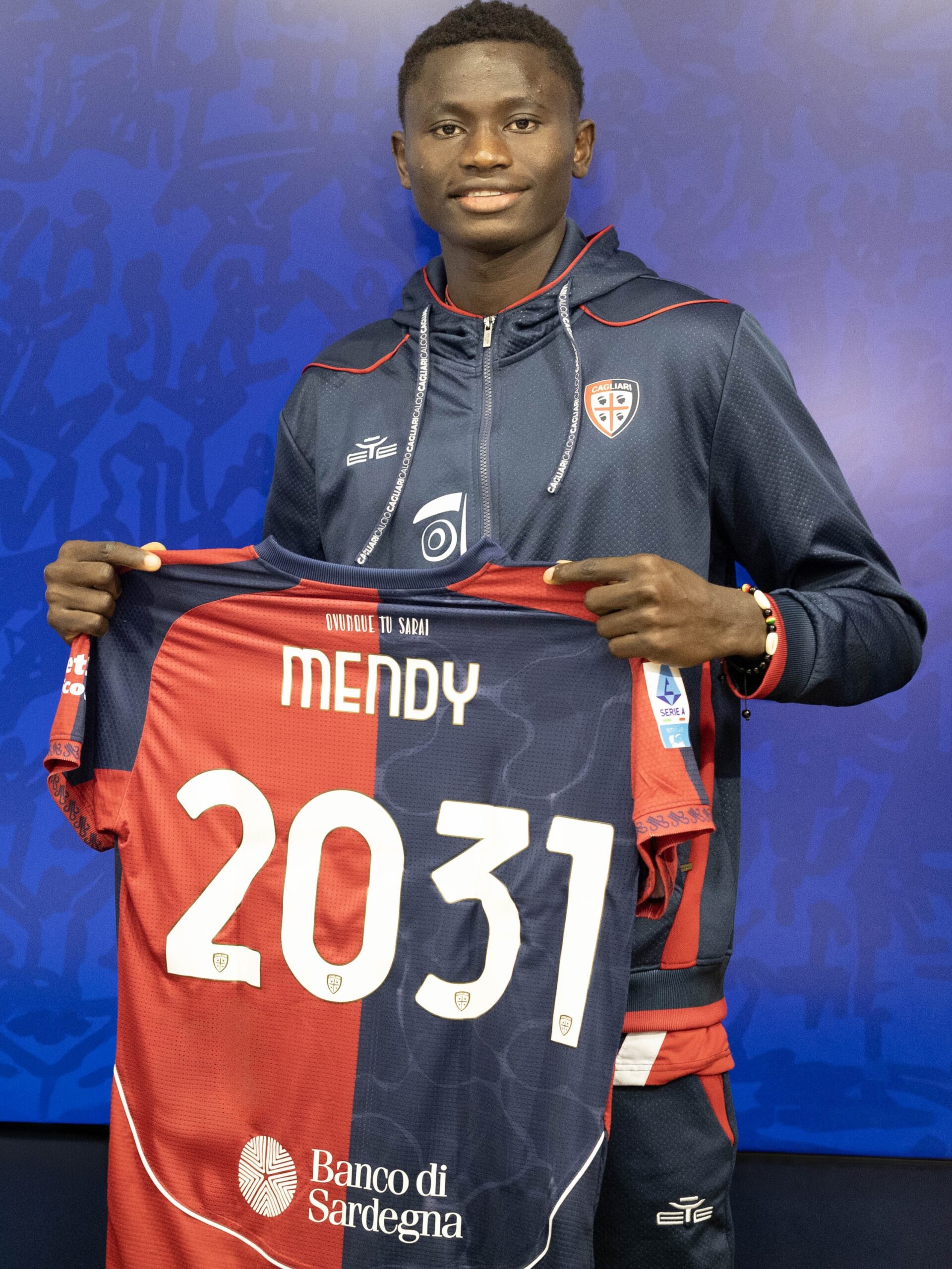 VSPA9003-MENDY-scaled